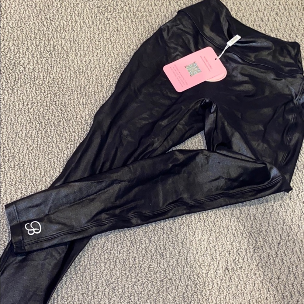 Bombshell sportswear black leggings